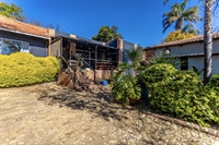8-bedroom investment property for - 1