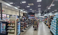 well established spar tops - 2