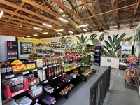 well-located liquor convenience store - 1