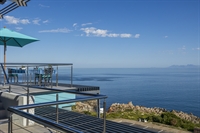 exceptional coastal guesthouse opportunity - 1