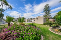 8 bedroom guest house - 3