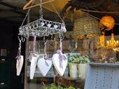 well established gift shops