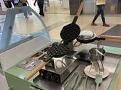 gelato ice-cream waffle kiosk